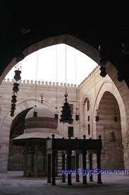 مسجد السلطان قايتباى وضريحه بقرافة المماليك P_1093bh71b4